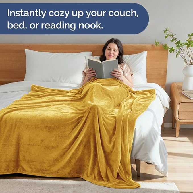 Ultra Soft Fleece Blanket Queen Size - Flannel Fleece Luxury Queen Blanket - Lightweight for Couch Bed Chair - Thick, Warm and Breathable - All Season Cozy Fuzzy, Anti-Static Microplush Bedding, Gold