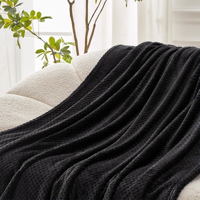 Exclusivo Mezcla Fleece Bed Blanket Twin Size, Super Soft and Warm Blankets for Couch, Sofa and Bed Waffle Textured, Cozy, Fuzzy and Lightweight (Black, 90x66 Inches)
