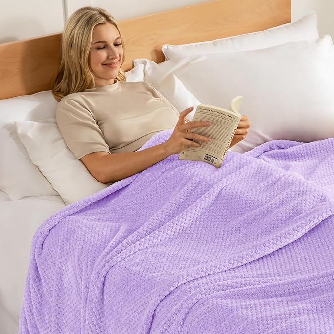 Exclusivo Mezcla Fleece Throw Blanket Extra Large, Super Soft and Warm Blankets for Couch, Sofa and Bed Waffle Textured, Cozy, Fuzzy and Lightweight (Lilac Purple, 50x70 Inches)