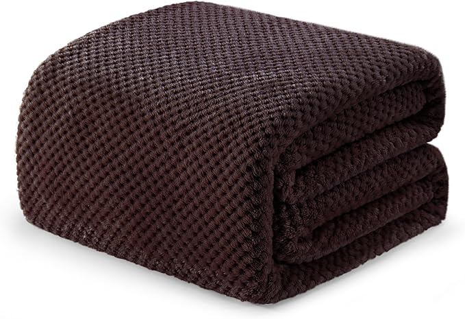 Exclusivo Mezcla Fleece Bed Blanket Twin Size, Super Soft and Warm Blankets for Couch, Sofa and Bed Waffle Textured, Cozy, Fuzzy and Lightweight (Coffee, 90x66 Inches)