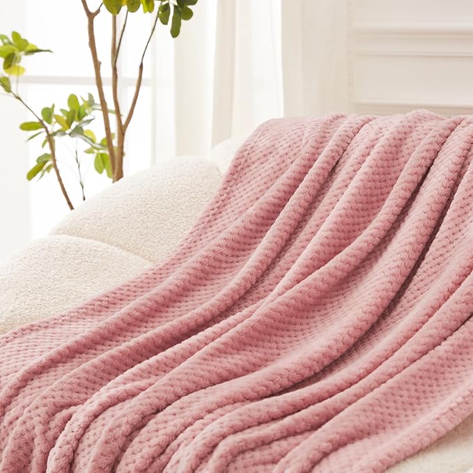 Exclusivo Mezcla Fleece Bed Blanket King Size, Super Soft and Warm Blankets for Couch, Sofa and Bed Waffle Textured, Cozy, Fuzzy and Lightweight (Dusty Pink, 90x104 Inches)