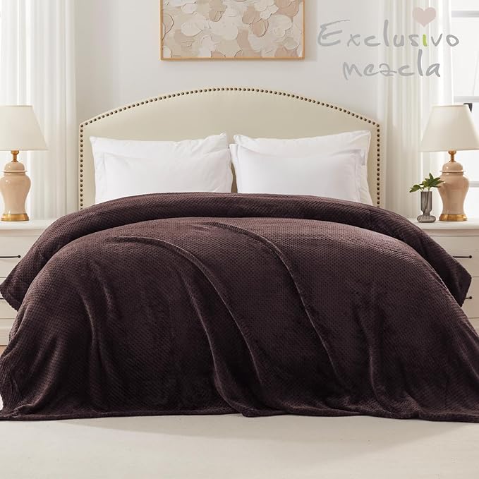 Exclusivo Mezcla Fleece Bed Blanket Queen Size, Super Soft and Warm Blankets for Couch, Sofa and Bed Waffle Textured, Cozy, Fuzzy and Lightweight (Coffee, 90x90 Inches)