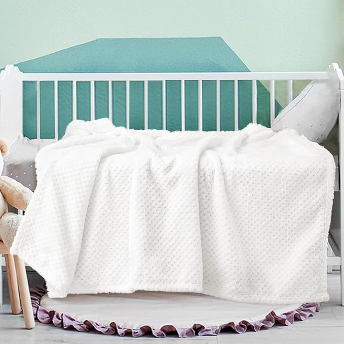 Exclusivo Mezcla Fleece Throw Blanket, Super Soft and Warm Blankets for Couch, Sofa and Bed Waffle Textured, Cozy, Fuzzy and Lightweight (Off White, 40x50 Inches)