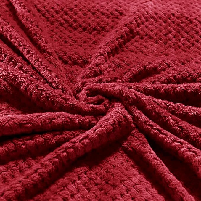 Exclusivo Mezcla Fleece Throw Blanket Extra Large, Super Soft and Warm Blankets for Couch, Sofa and Bed Waffle Textured, Cozy, Fuzzy and Lightweight (Deep Red, 50x70 Inches)