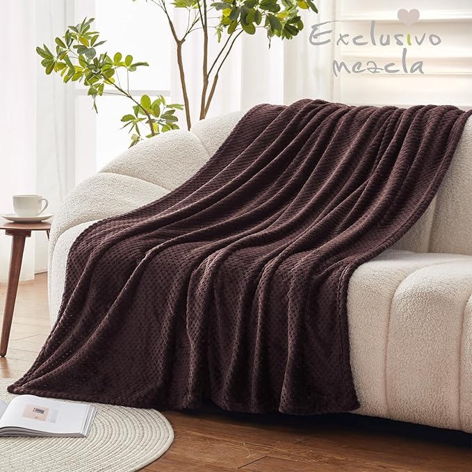Exclusivo Mezcla Fleece Bed Blanket Twin Size, Super Soft and Warm Blankets for Couch, Sofa and Bed Waffle Textured, Cozy, Fuzzy and Lightweight (Coffee, 90x66 Inches)