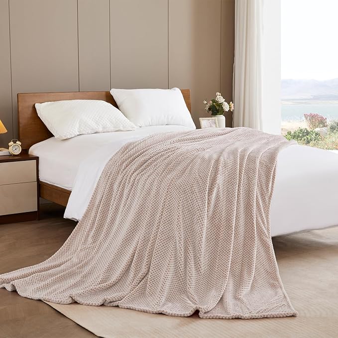 Exclusivo Mezcla Fleece Bed Blanket King Size, Super Soft and Warm Blankets for Couch, Sofa and Bed Waffle Textured, Cozy, Fuzzy and Lightweight (Mixed Camel, 90x104 Inches)