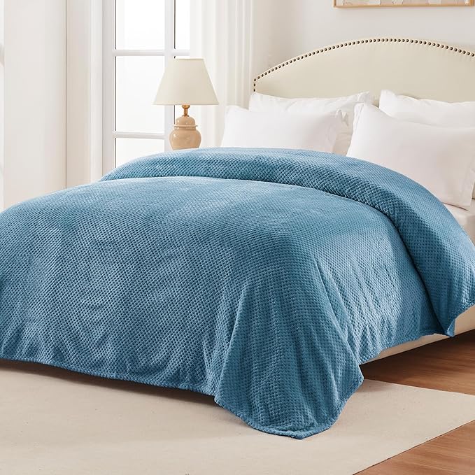 Exclusivo Mezcla Fleece Bed Blanket Twin Size, Super Soft and Warm Blankets for Couch, Sofa and Bed Waffle Textured, Cozy, Fuzzy and Lightweight (Slate Blue, 90x66 Inches)