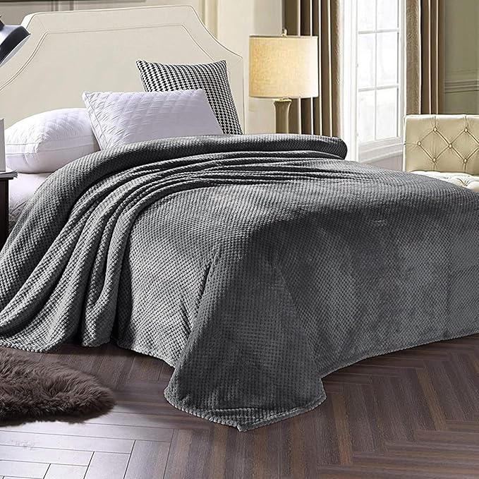 Exclusivo Mezcla Fleece Bed Blanket Twin Size, Super Soft and Warm Blankets for Couch, Sofa and Bed Waffle Textured, Cozy, Fuzzy and Lightweight (Dark Grey, 90x66 Inches)
