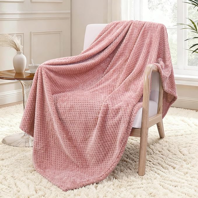 Exclusivo Mezcla Fleece Throw Blanket Extra Large, Super Soft and Warm Blankets for Couch, Sofa and Bed Waffle Textured, Cozy, Fuzzy and Lightweight (Dusty Pink, 50x70 Inches)