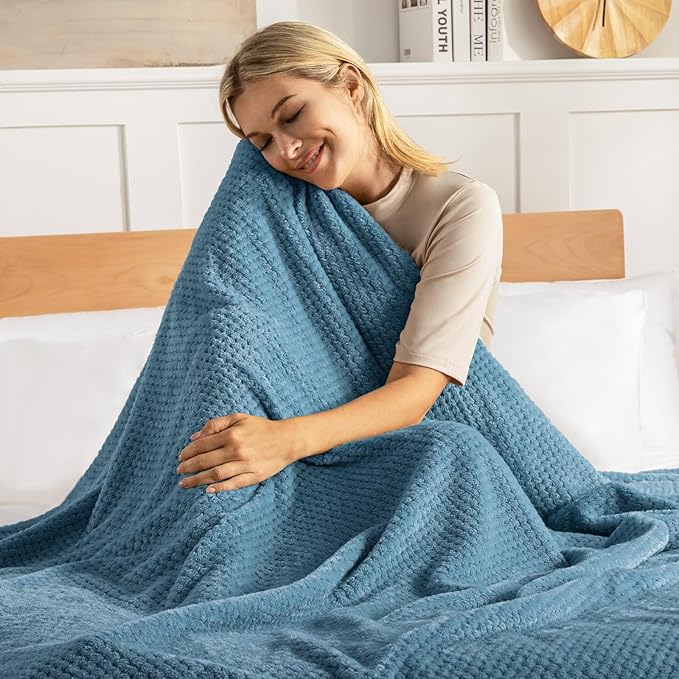 Exclusivo Mezcla Fleece Bed Blanket Twin Size, Super Soft and Warm Blankets for Couch, Sofa and Bed Waffle Textured, Cozy, Fuzzy and Lightweight (Slate Blue, 60x80 inches)