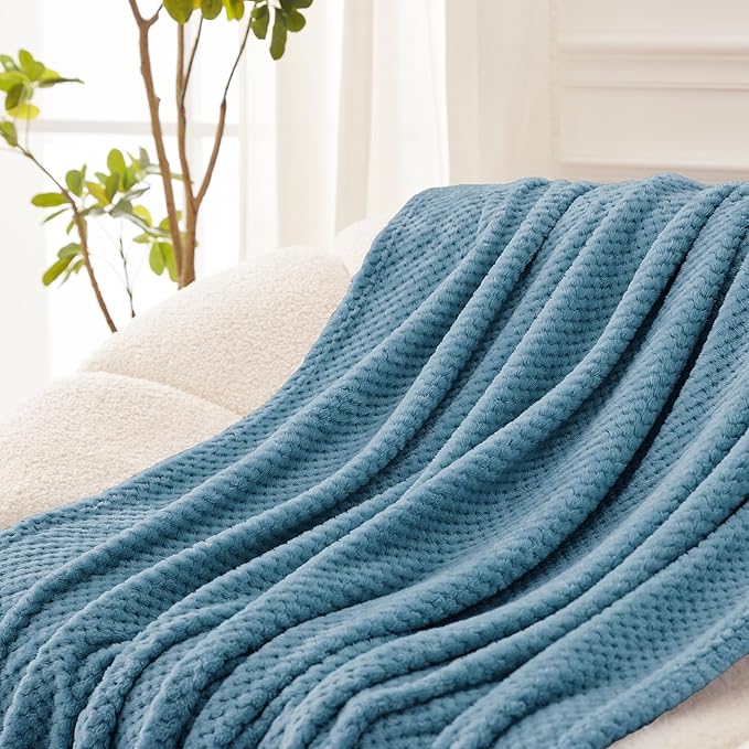 Exclusivo Mezcla Fleece Bed Blanket Twin Size, Super Soft and Warm Blankets for Couch, Sofa and Bed Waffle Textured, Cozy, Fuzzy and Lightweight (Slate Blue, 90x66 Inches)