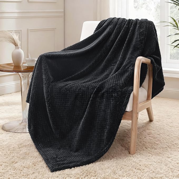 Exclusivo Mezcla Fleece Throw Blanket Extra Large, Super Soft and Warm Blankets for Couch, Sofa and Bed Waffle Textured, Cozy, Fuzzy and Lightweight (Black, 50x70 Inches)