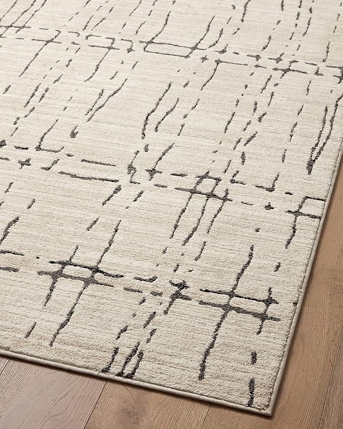 Loloi Darby Collection DAR-06 Sand/Dk. Grey 2'-7" x 12'-0" Runner Rug