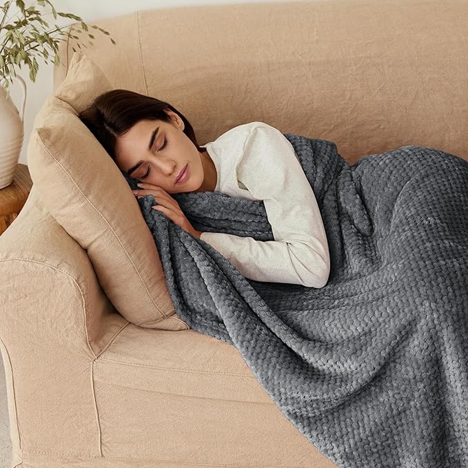Exclusivo Mezcla Fleece Bed Blanket Twin Size, Super Soft and Warm Blankets for Couch, Sofa and Bed Waffle Textured, Cozy, Fuzzy and Lightweight (Dark Grey, 90x66 Inches)
