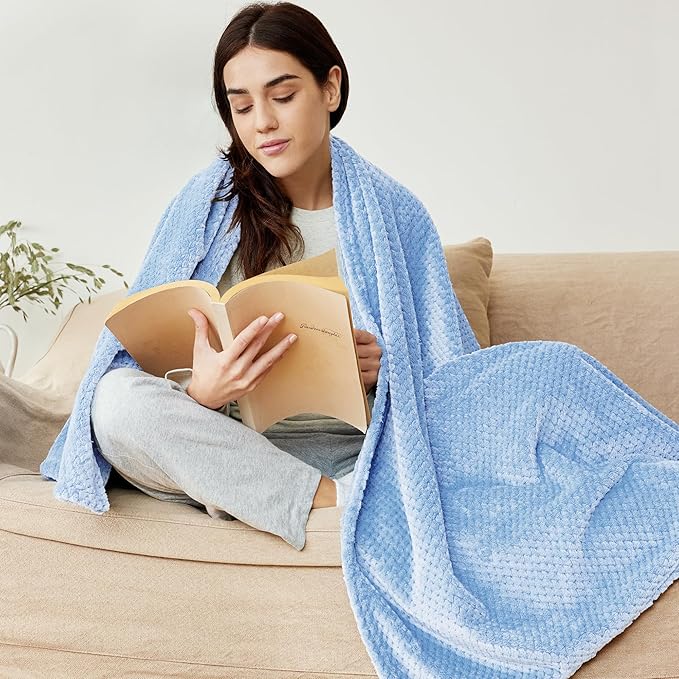 Exclusivo Mezcla Fleece Throw Blanket Extra Large, Super Soft and Warm Blankets for Couch, Sofa and Bed Waffle Textured, Cozy, Fuzzy and Lightweight (Light Blue, 50x70 Inches)