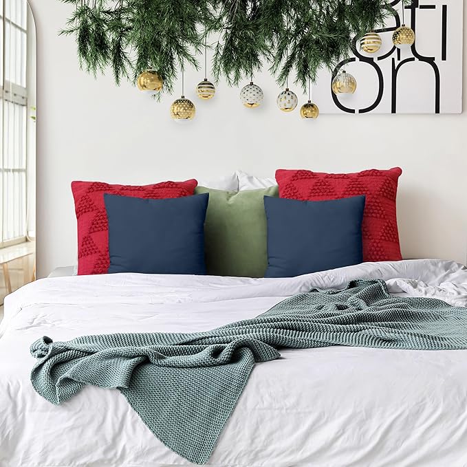 Utopia Bedding 18x18 Pillow Inserts, Set of 2, Navy – Indoor Decorative Throw Pillows for Bed, Sofa & Couch – Soft, Supportive & Fluffy Cushion Inserts